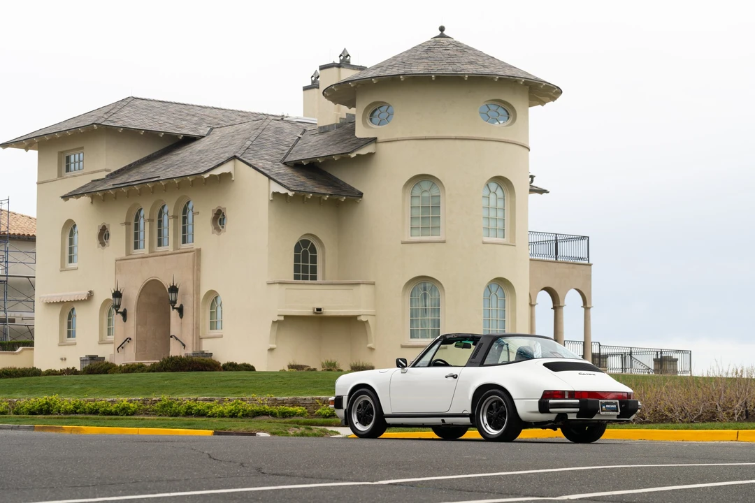 1987 Porsche 911 Carrera 3.2 - Image 9 of 31