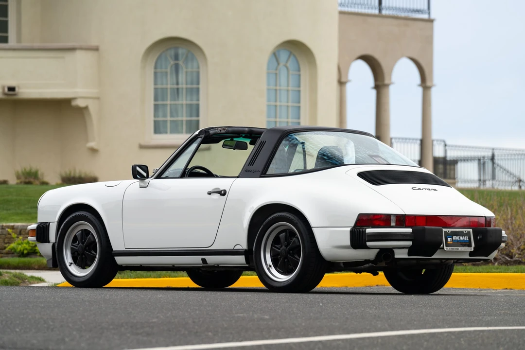 1987 Porsche 911 Carrera 3.2 - Image 10 of 31