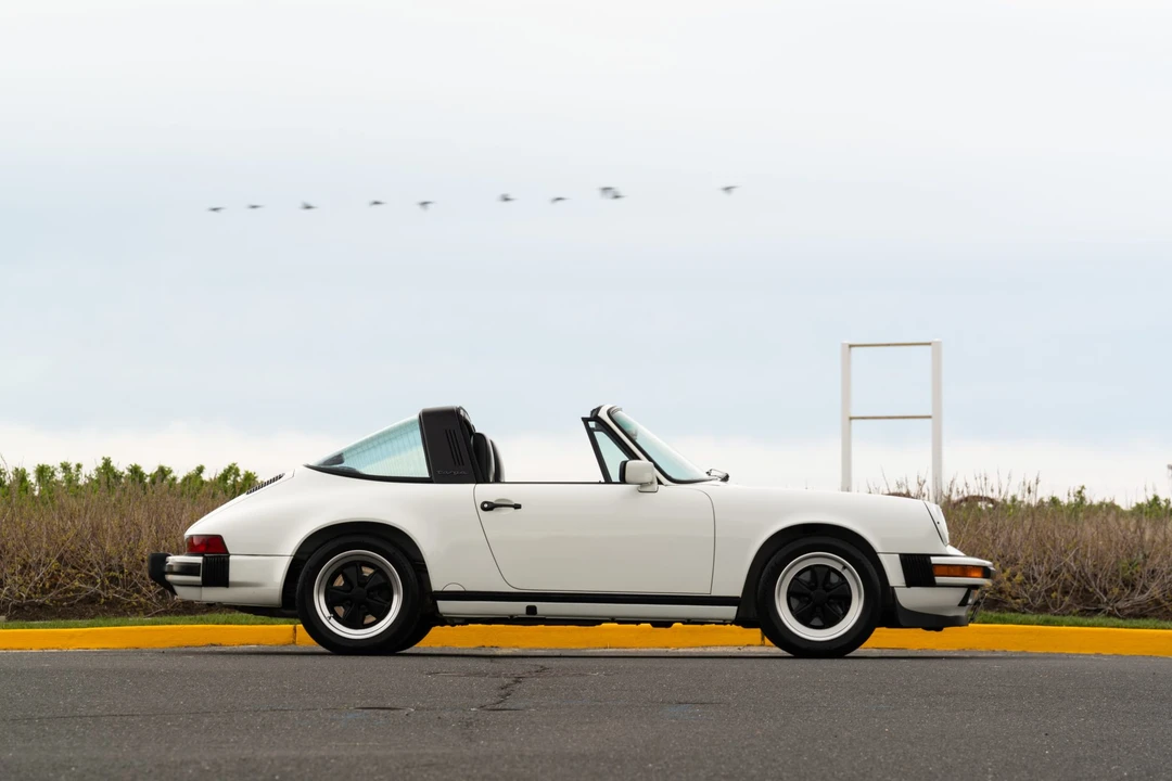 1987 Porsche 911 Carrera 3.2 - Image 15 of 31