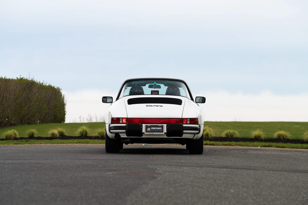 1987 Porsche 911 Carrera 3.2 - Image 12 of 31