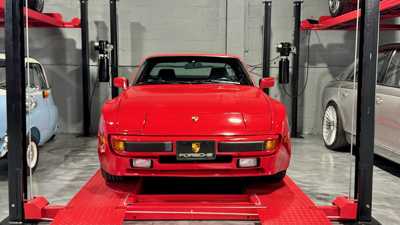 1987 Porsche 944 - Image 7 of 31