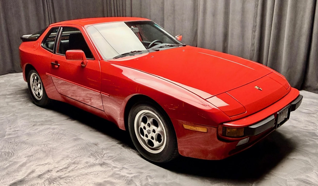 1987 Porsche 944 - Image 12 of 31