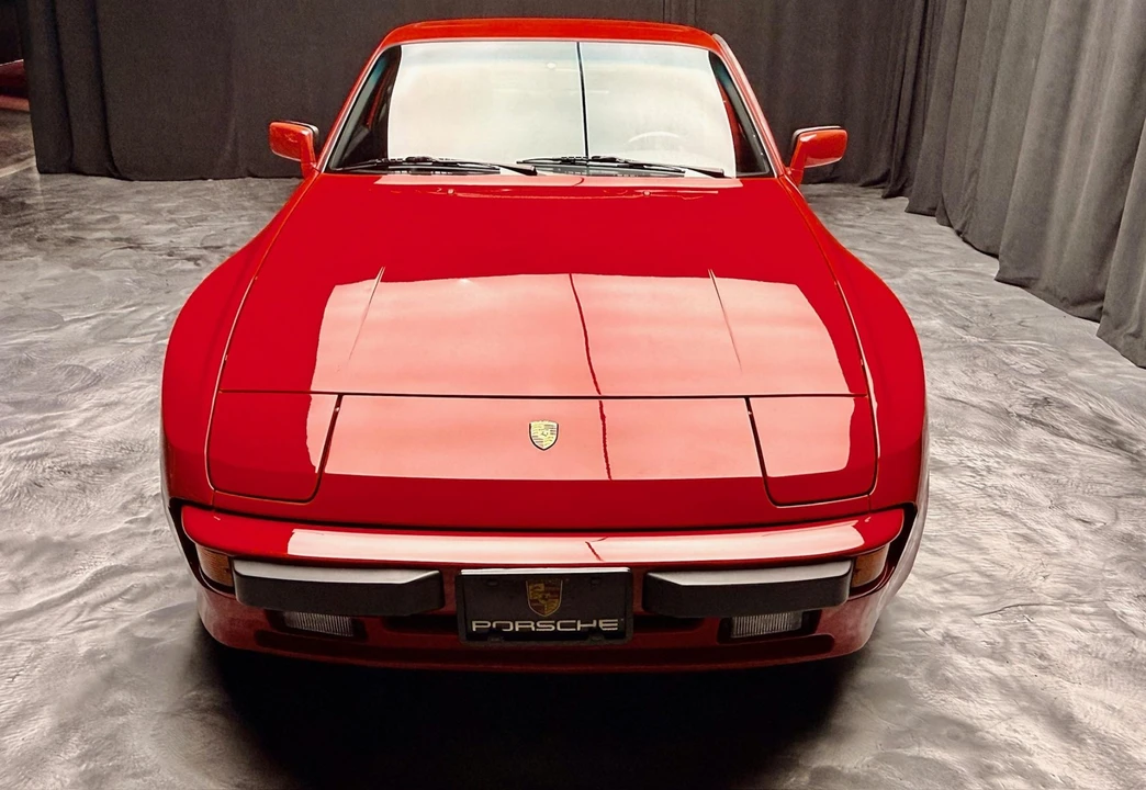 1987 Porsche 944 - Image 10 of 31