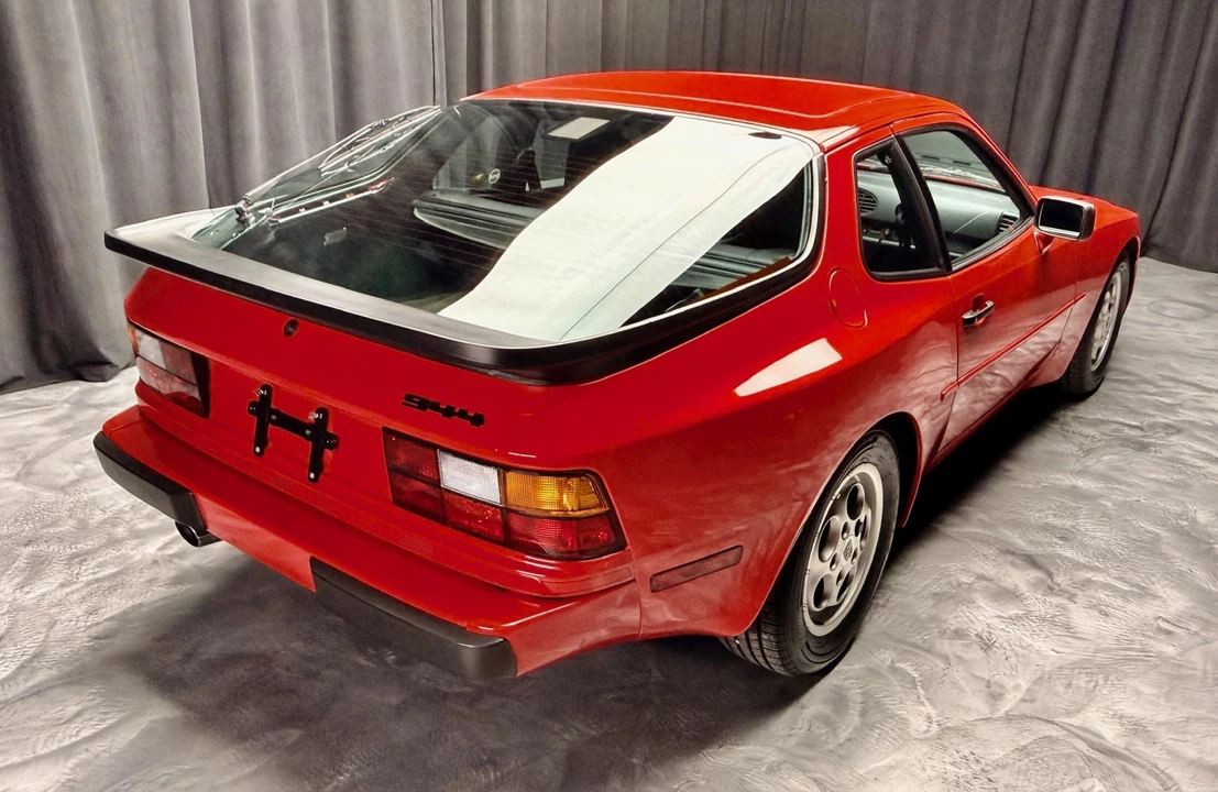 1987 Porsche 944 - Image 20 of 31