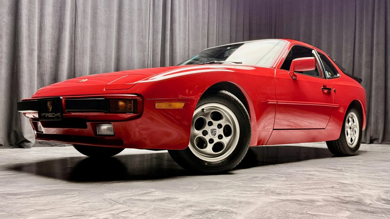 1987 Porsche 944 - Image 3 of 31