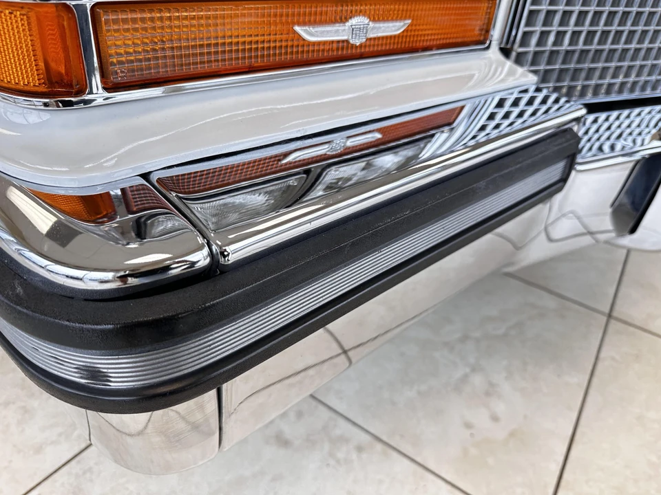 1988 Cadillac Brougham - Image 30 of 31