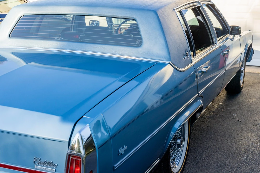 1988 Cadillac Brougham - Image 18 of 31