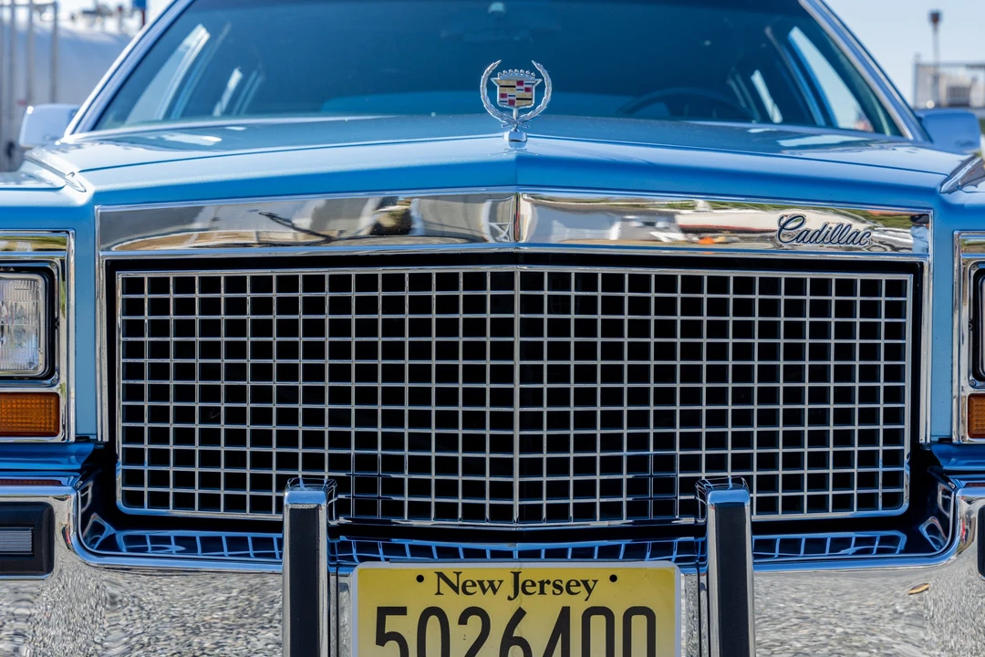 1988 Cadillac Brougham - Image 31 of 31
