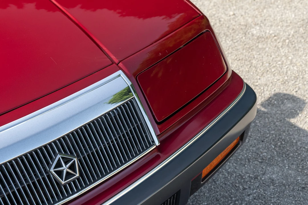 1988 Chrysler LeBaron - Image 25 of 31