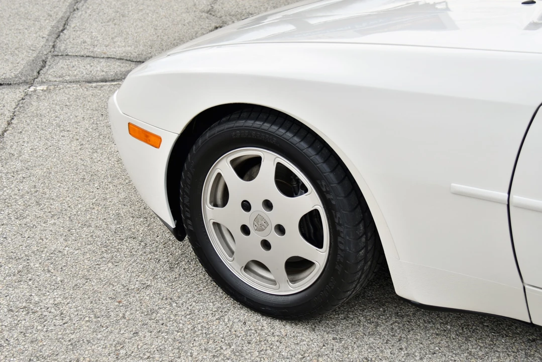 1988 Porsche 944 Turbo - Image 23 of 31