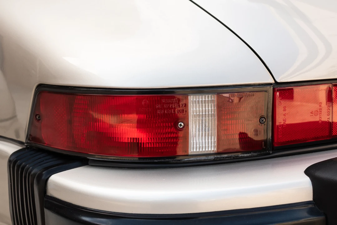 1989 Porsche 911 Carrera 3.2 - Image 30 of 31