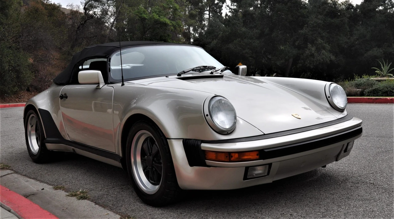 1989 Porsche 911 Carrera 3.2 - Image 13 of 31