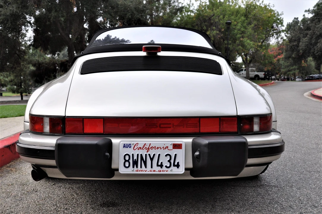 1989 Porsche 911 Carrera 3.2 - Image 6 of 31