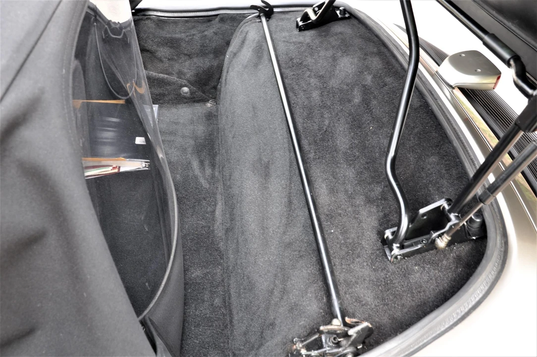 1989 Porsche 911 Carrera 3.2 - Image 30 of 31