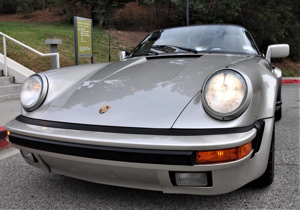 1989 Porsche 911 Carrera 3.2 - Image 18 of 31