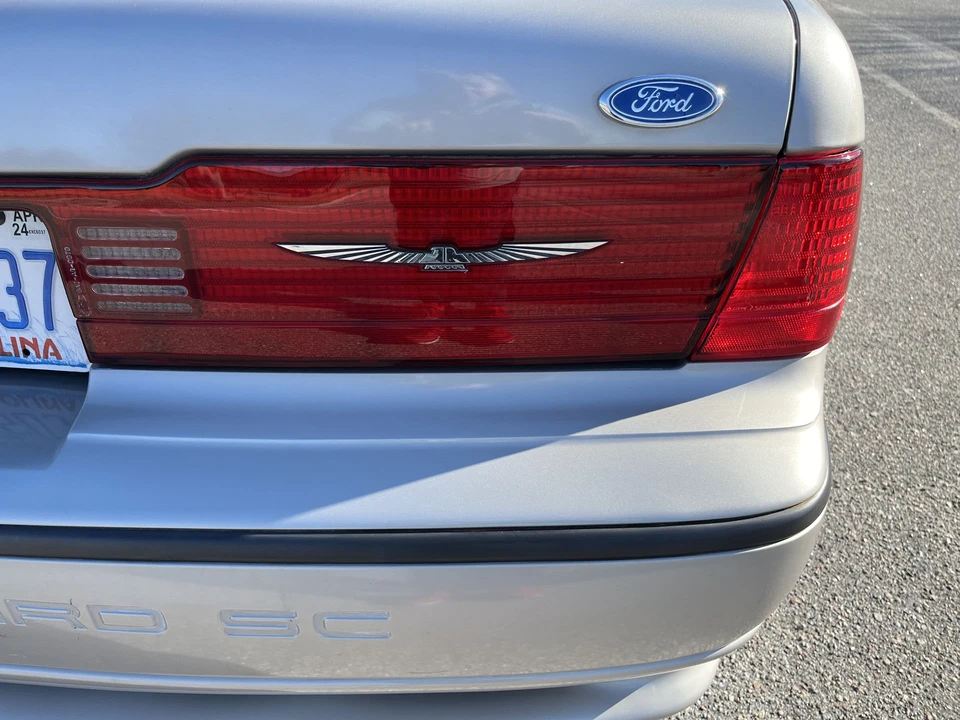 1990 Ford Thunderbird 10th Gen - Image 16 of 31