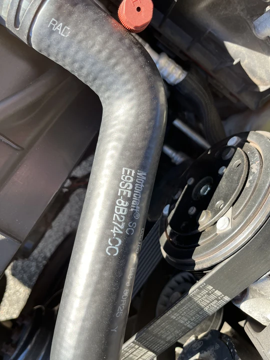 1990 Ford Thunderbird 10th Gen - Image 28 of 31
