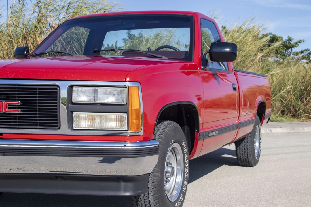 1990 GMC Sierra 1st Gen - Image 28 of 31
