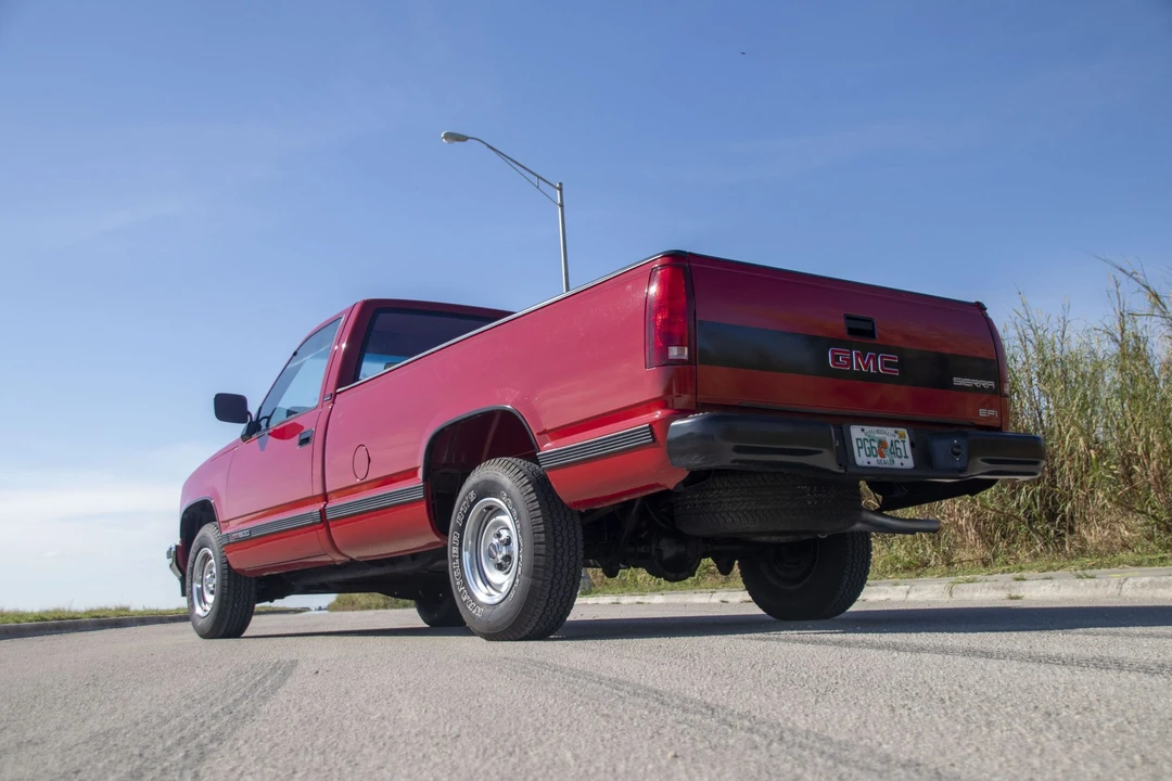 1990 GMC Sierra 1st Gen - Image 19 of 31
