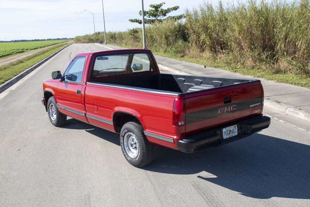 1990 GMC Sierra 1st Gen - Image 16 of 31