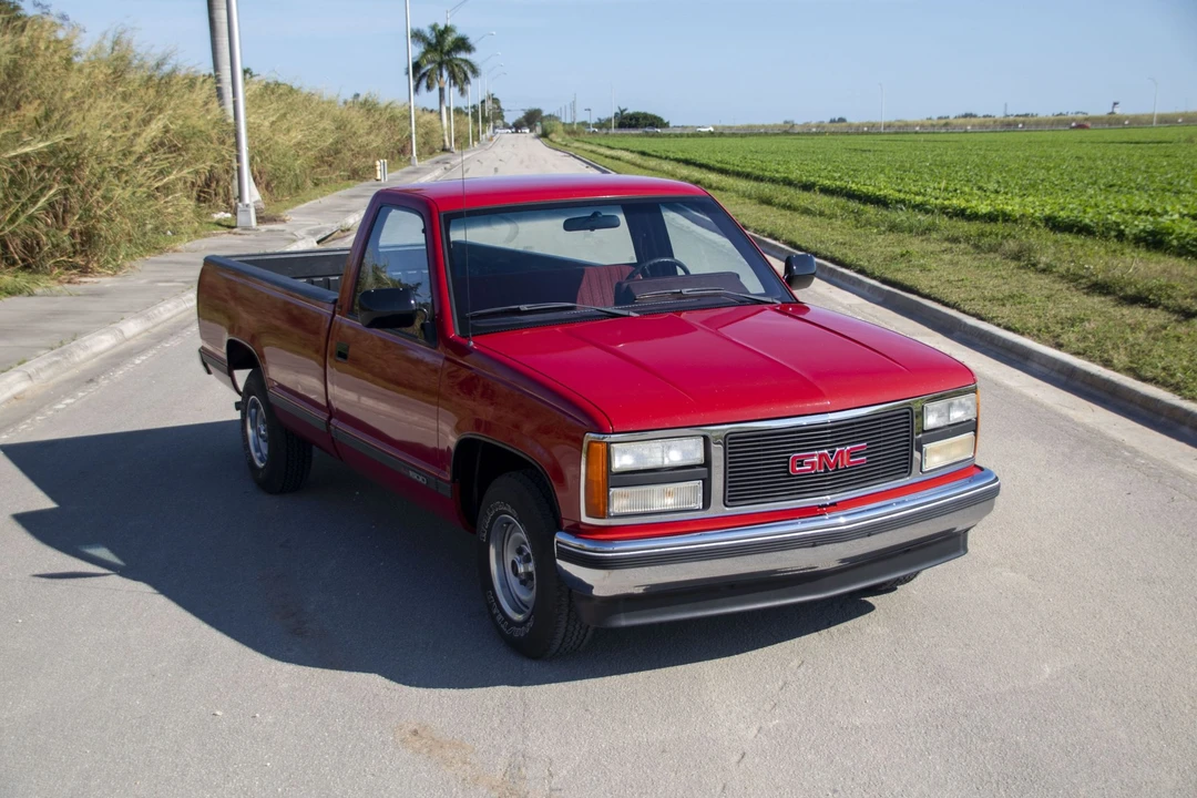 1990 GMC Sierra 1st Gen - Image 26 of 31