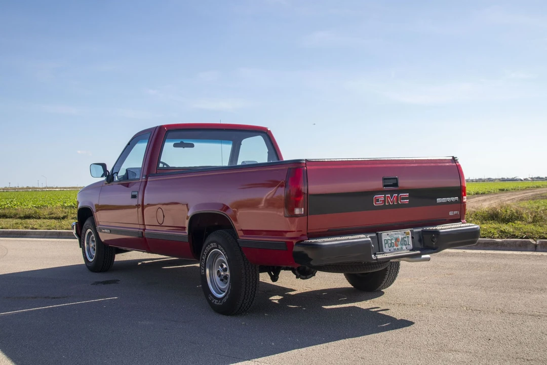 1990 GMC Sierra 1st Gen - Image 18 of 31