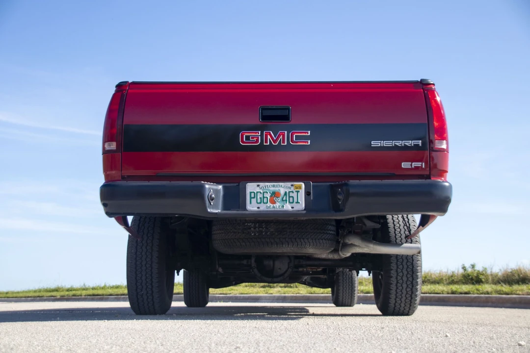 1990 GMC Sierra 1st Gen - Image 23 of 31