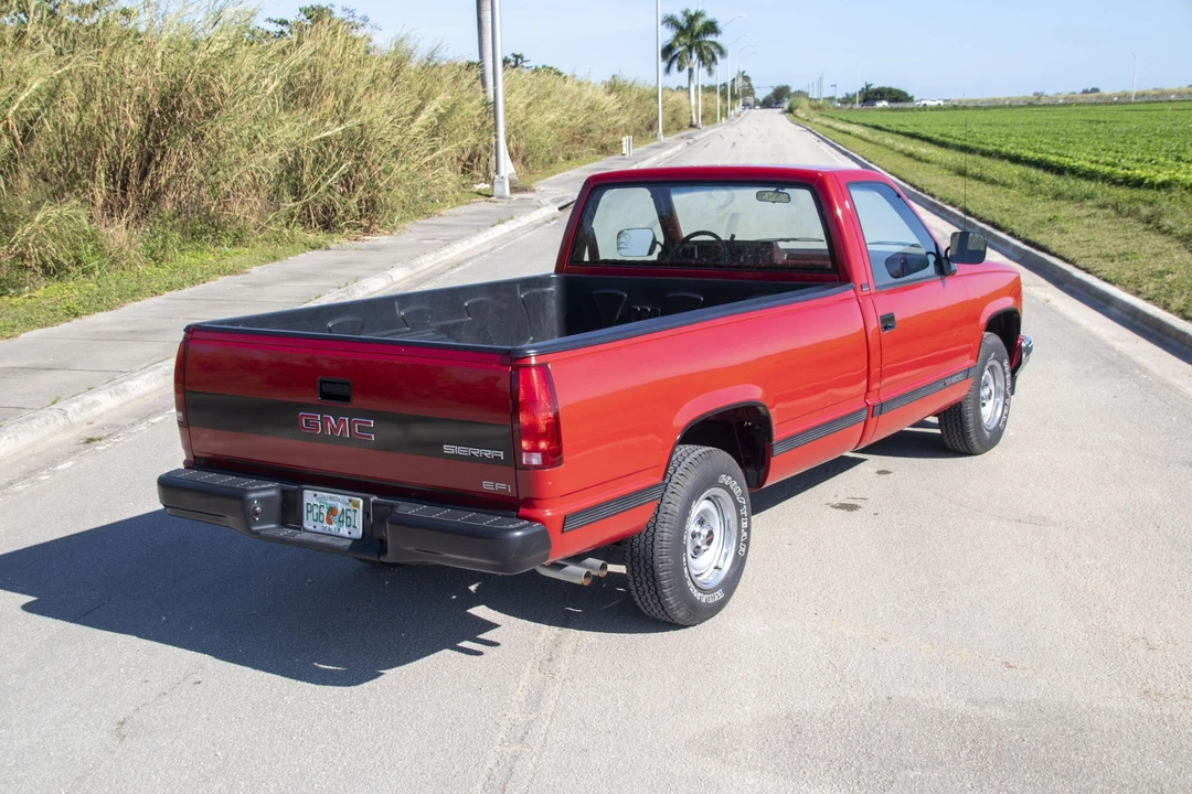 1990 GMC Sierra 1st Gen - Image 24 of 31