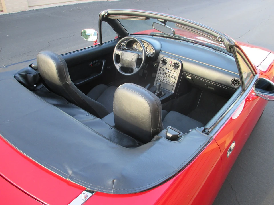 1990 Mazda NA MX-5 Miata - Image 18 of 31