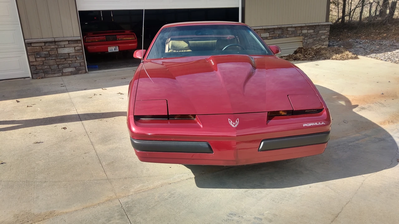 1990 Pontiac Firebird 3rd Gen - Image 16 of 31