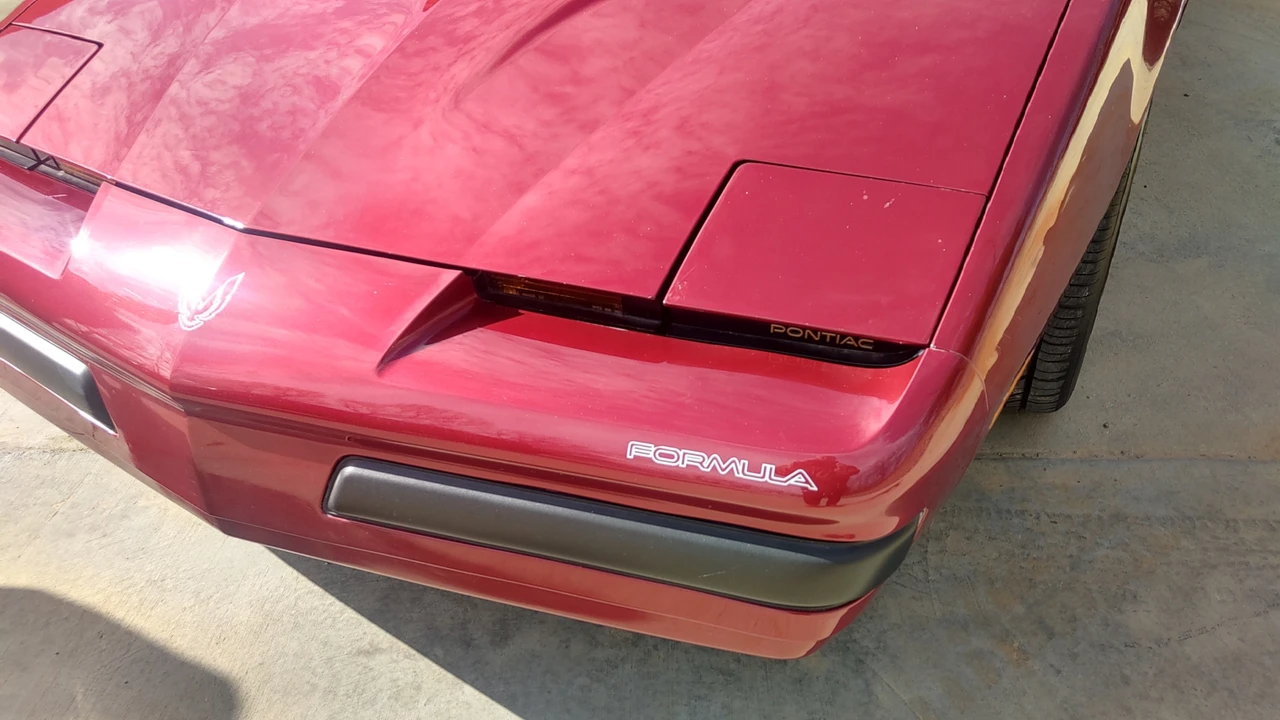 1990 Pontiac Firebird 3rd Gen - Image 28 of 31