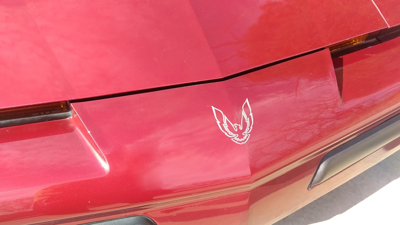 1990 Pontiac Firebird 3rd Gen - Image 25 of 31