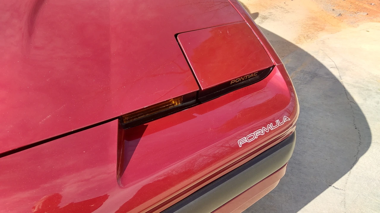 1990 Pontiac Firebird 3rd Gen - Image 27 of 31