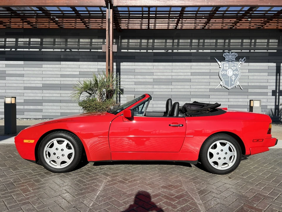 1990 Porsche 944 S2 - Image 13 of 31