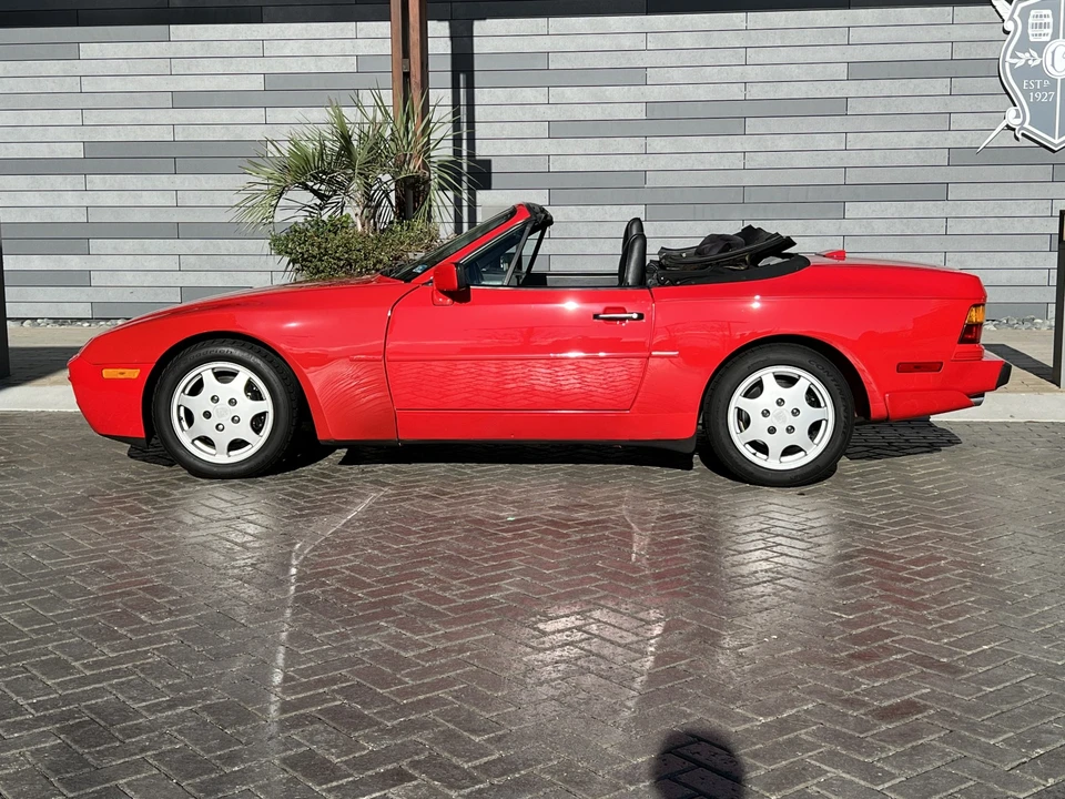 1990 Porsche 944 S2 - Image 14 of 31