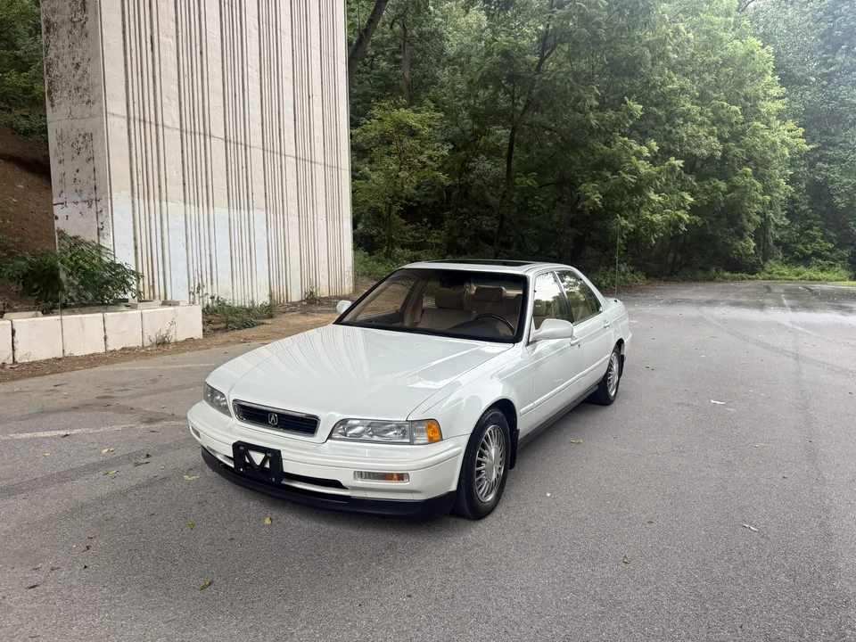 1991 Acura Legend 2nd Gen - Image 11 of 31