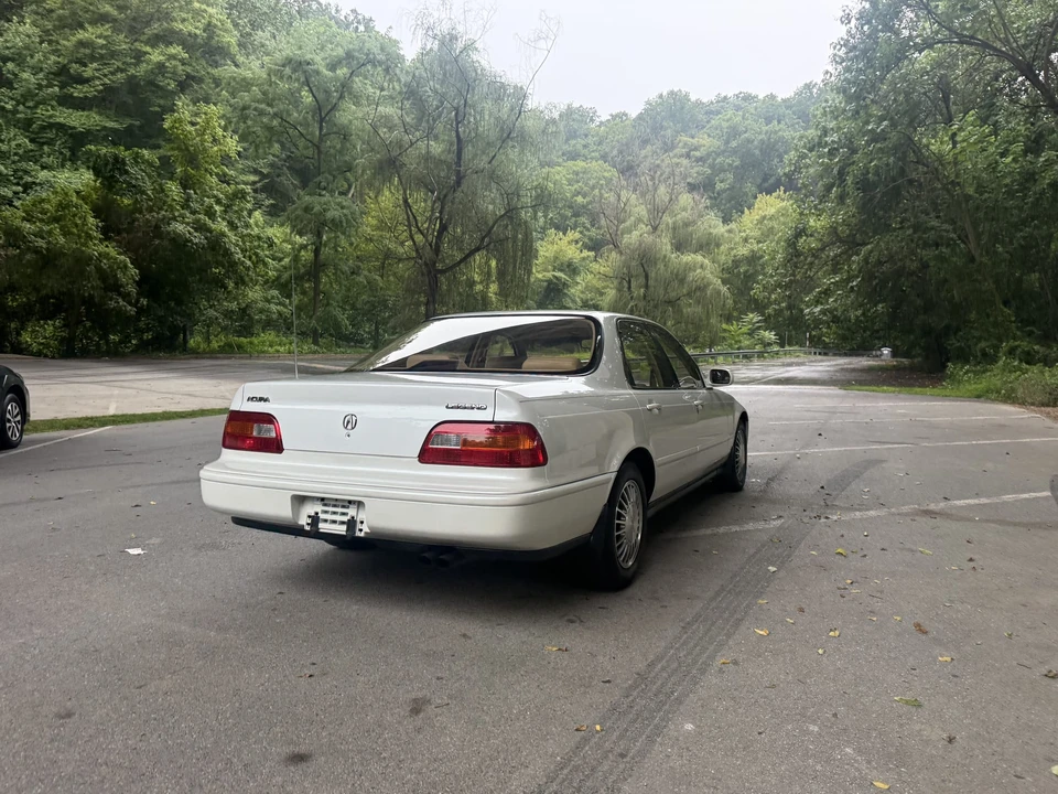 1991 Acura Legend 2nd Gen - Image 25 of 31
