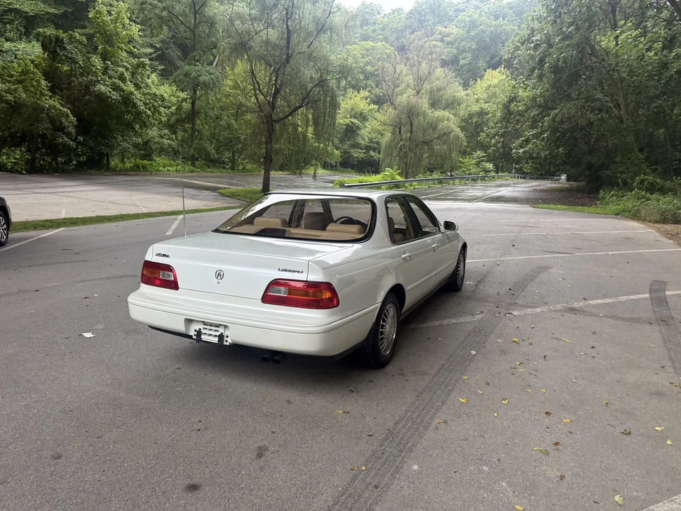 1991 Acura Legend 2nd Gen - Image 24 of 31