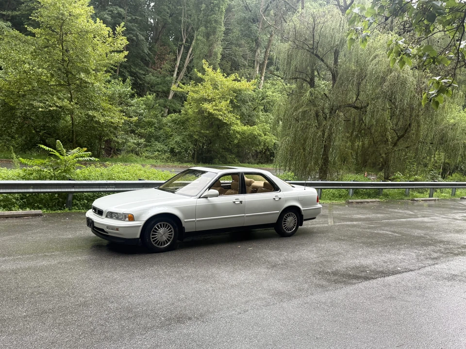 1991 Acura Legend 2nd Gen - Image 8 of 31