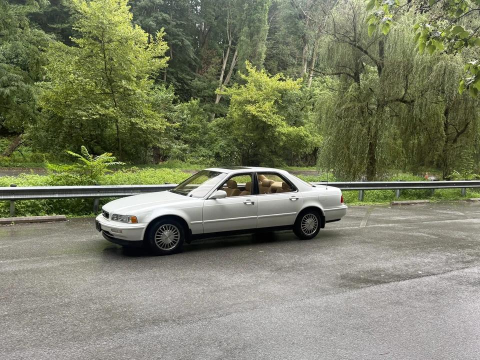 1991 Acura Legend 2nd Gen - Image 5 of 31