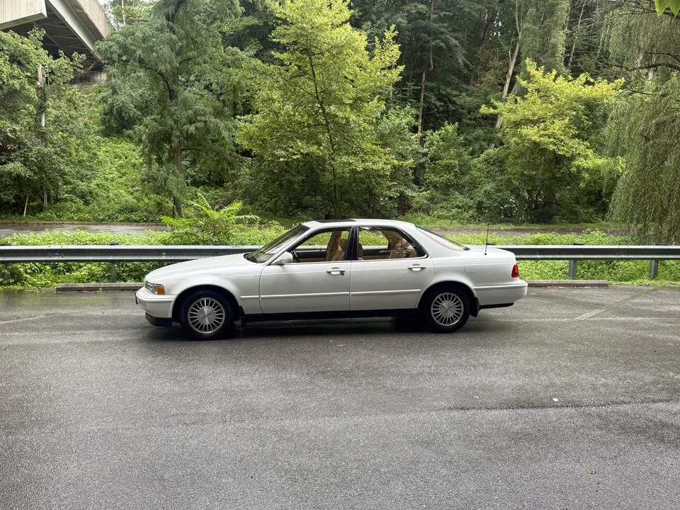 1991 Acura Legend 2nd Gen - Image 4 of 31
