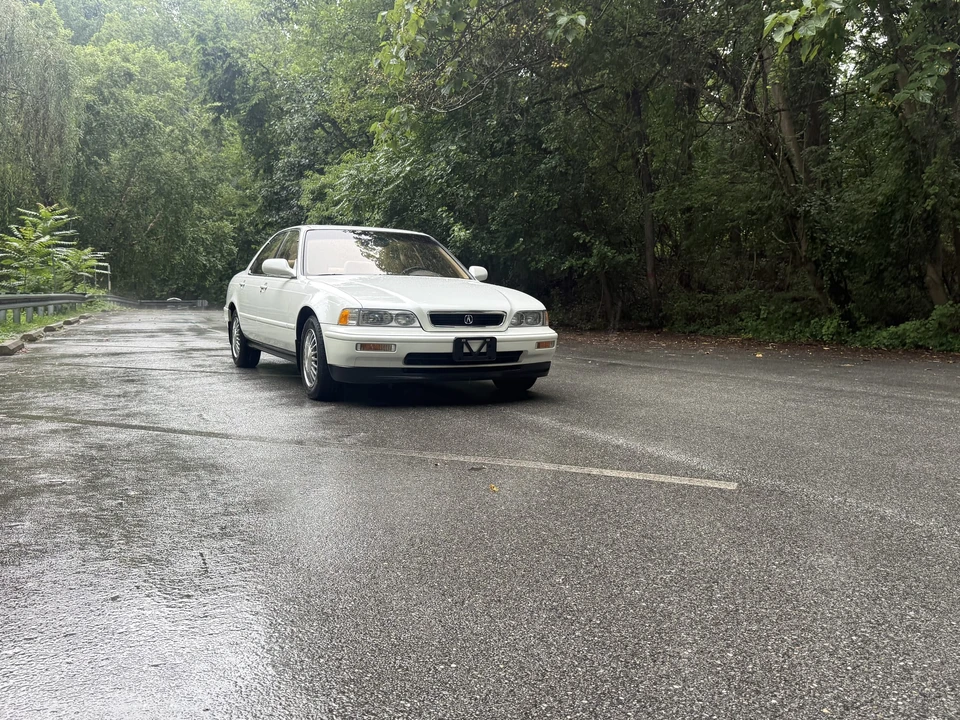 1991 Acura Legend 2nd Gen - Image 19 of 31