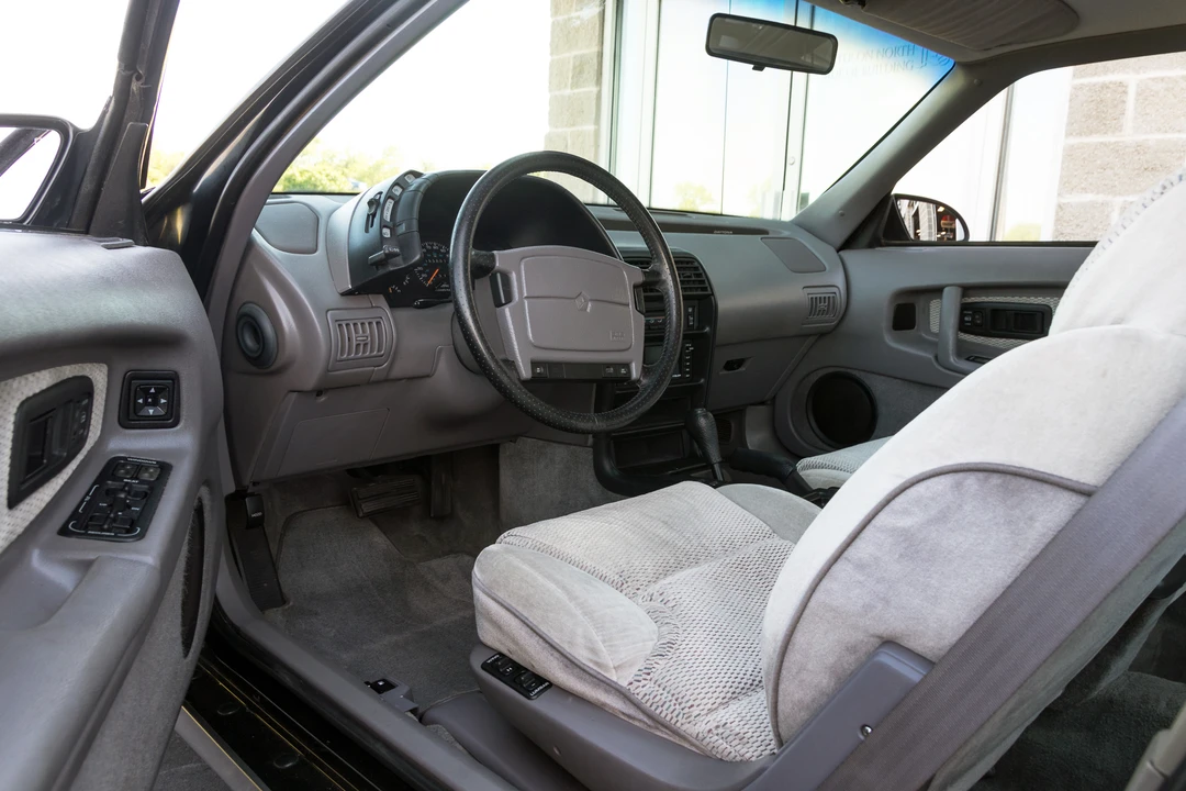 1991 Dodge Daytona - Image 22 of 31