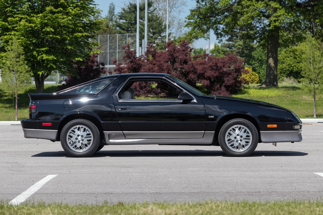 1991 Dodge Daytona - Image 7 of 31