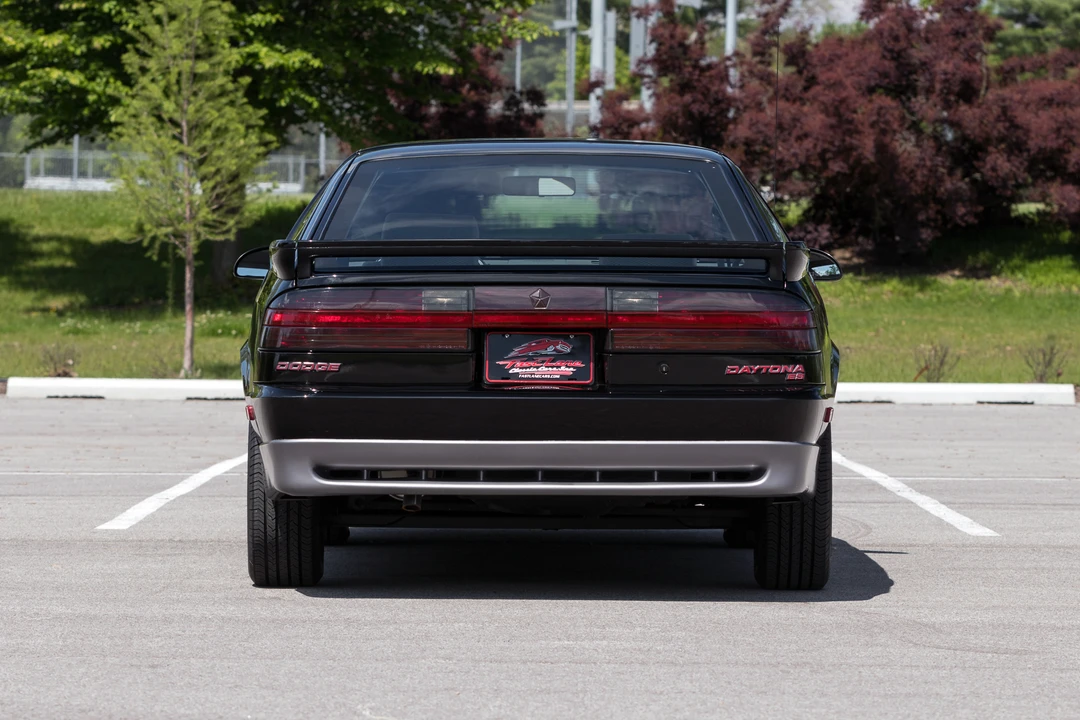 1991 Dodge Daytona - Image 5 of 31