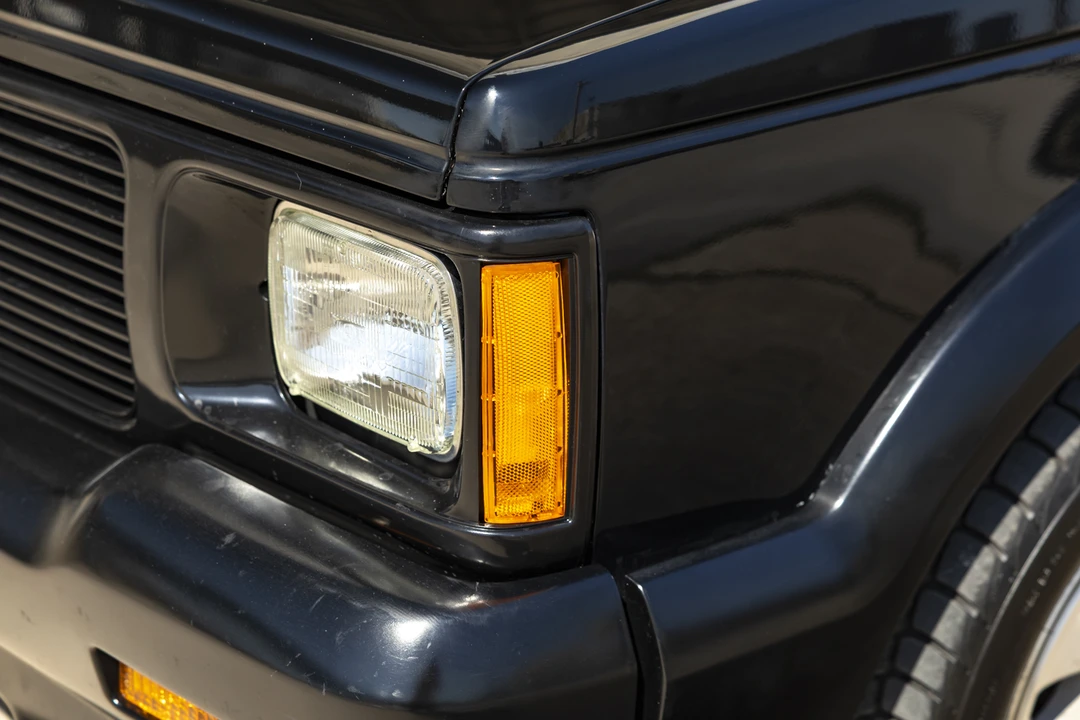 1991 GMC Syclone - Image 25 of 31