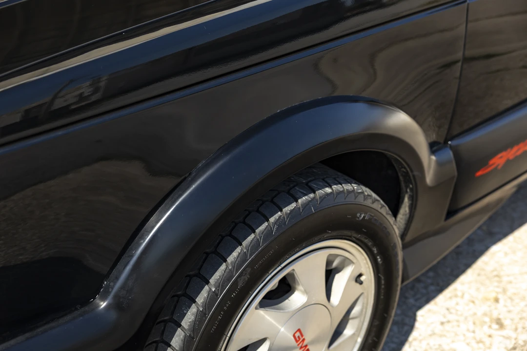 1991 GMC Syclone - Image 27 of 31