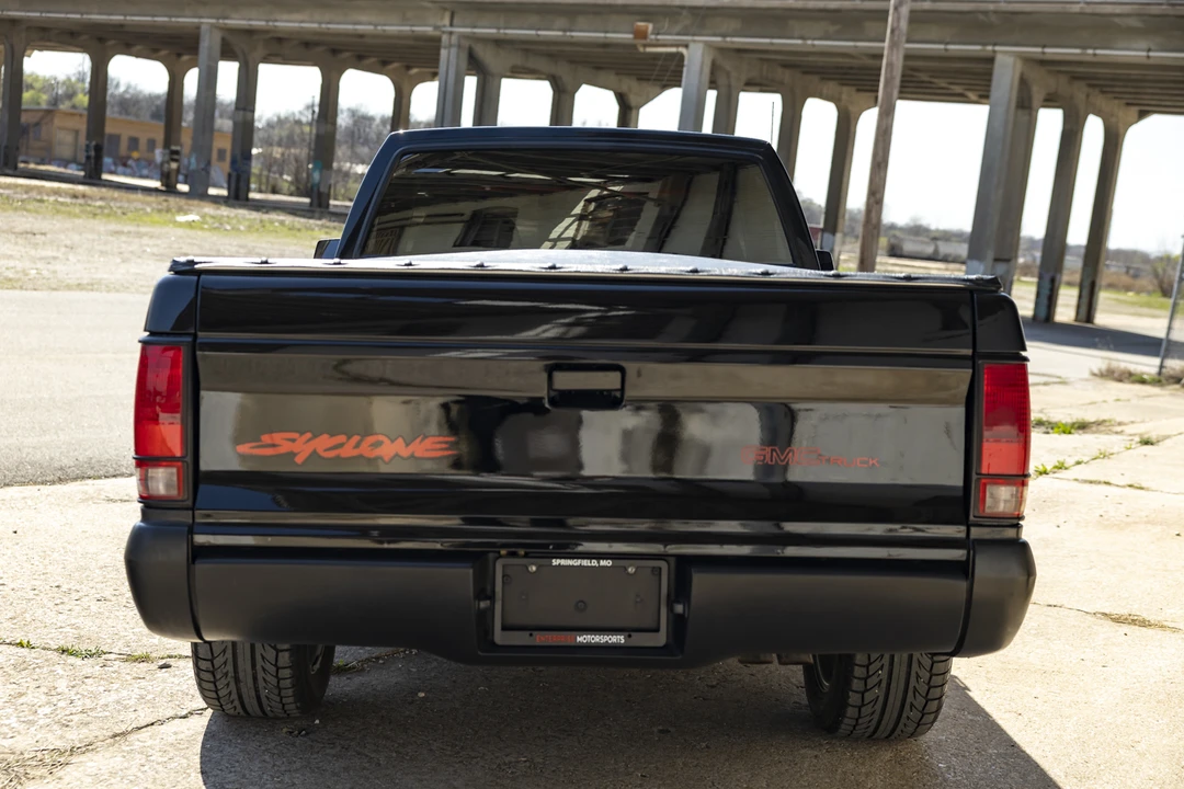1991 GMC Syclone - Image 6 of 31