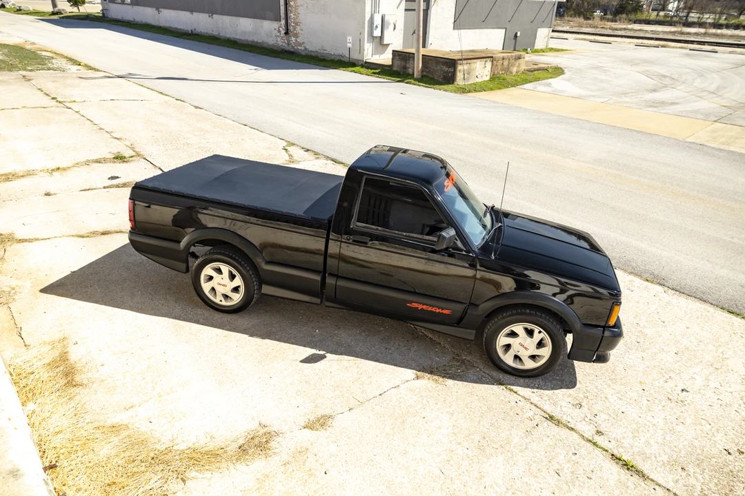 1991 GMC Syclone - Image 8 of 31