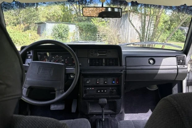1991 Volvo 244 - Image 5 of 7